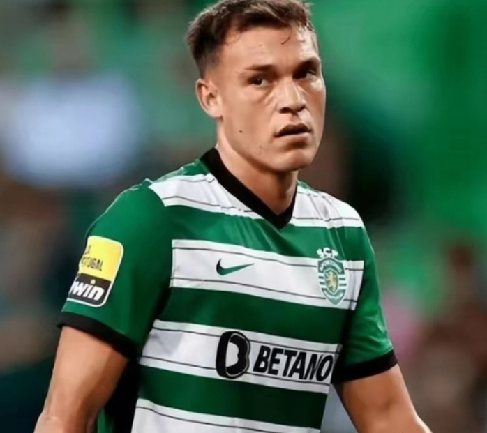 加拉塔萨雷冬窗引援聚焦:曼联中场乌加特成目标