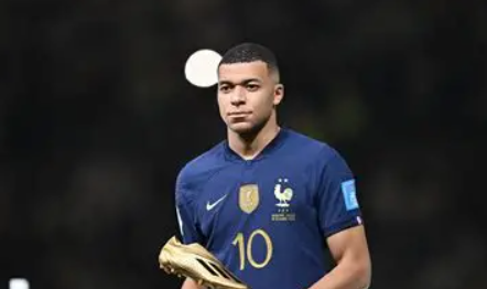 姆巴佩与巴黎圣日耳曼薪资纠纷案:巨额索赔背后的复杂博弈