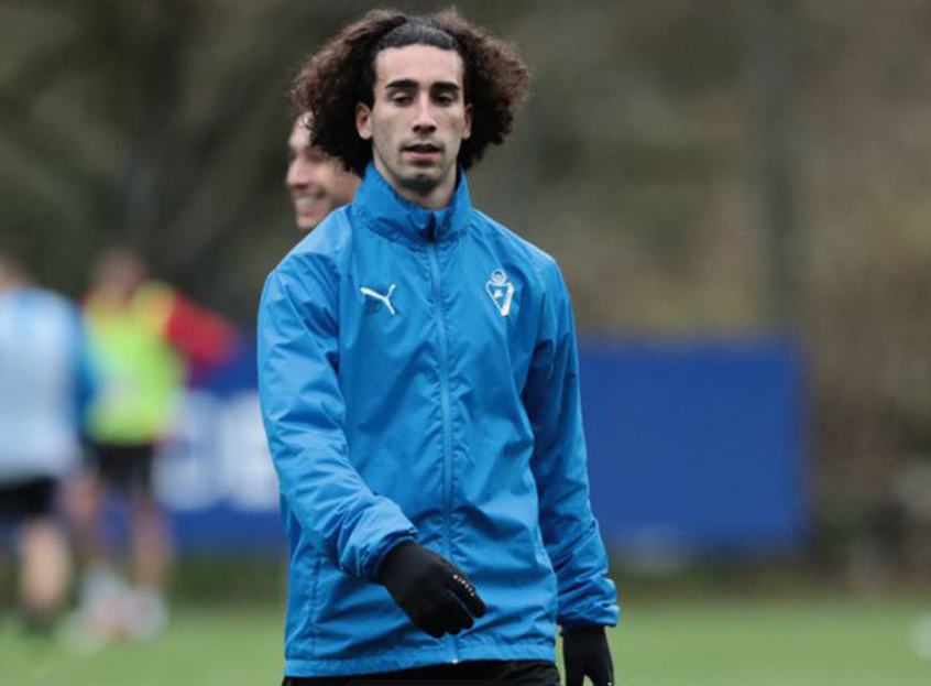 欧冠激战：切尔西完胜<a href='https://www.www.weixin.byqcxy.com/news/tag/258.html' style='color: blue;'>巴萨</a>，桑切斯赛后妙语连珠