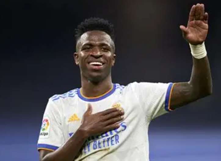 德转更新:切尔西巴西新星埃斯特旺身价飙升引关注